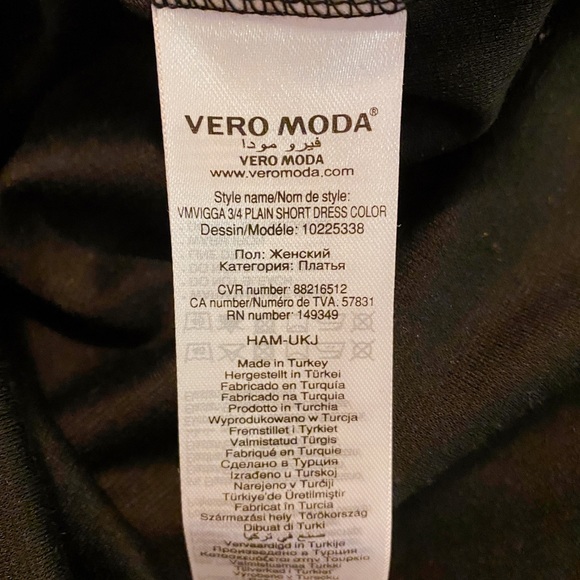 ❤️4/$40 SALE! ❤️ Vero Moda Vigga Shift Dress - Picture 5 of 7